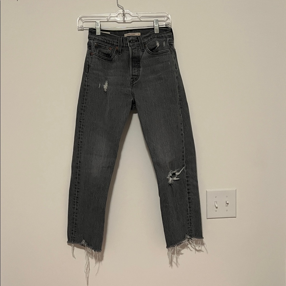 Levi's Wedgie Straight Charcoal Distressed Ankle Jeans Size 25